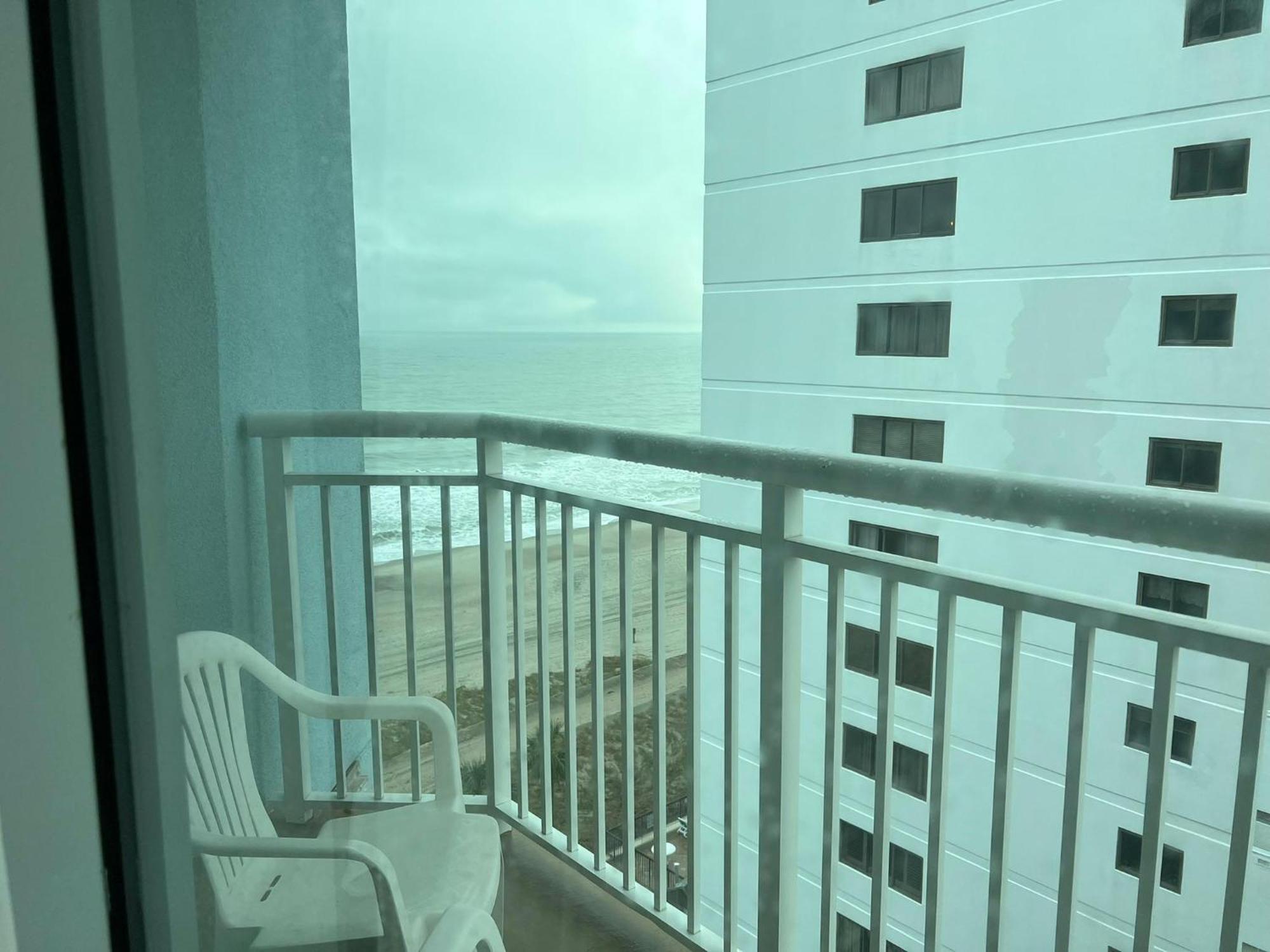 2501 S Ocean Blvd, 0811 - Ocean Front Sleeps 6 Holiday home Myrtle Beach