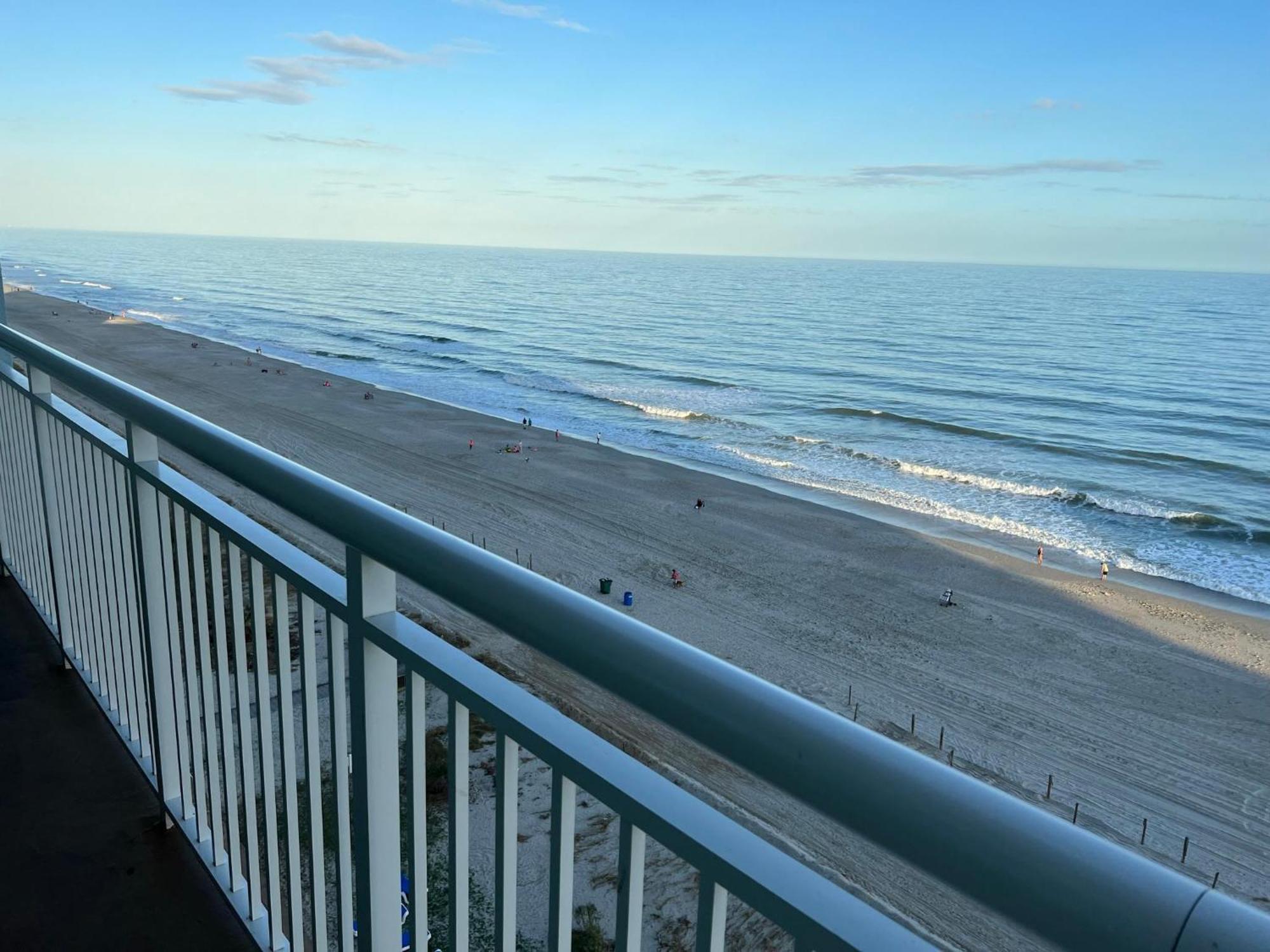 2501 S Ocean Blvd, 0811 - Ocean Front Sleeps 6 * Myrtle Beach